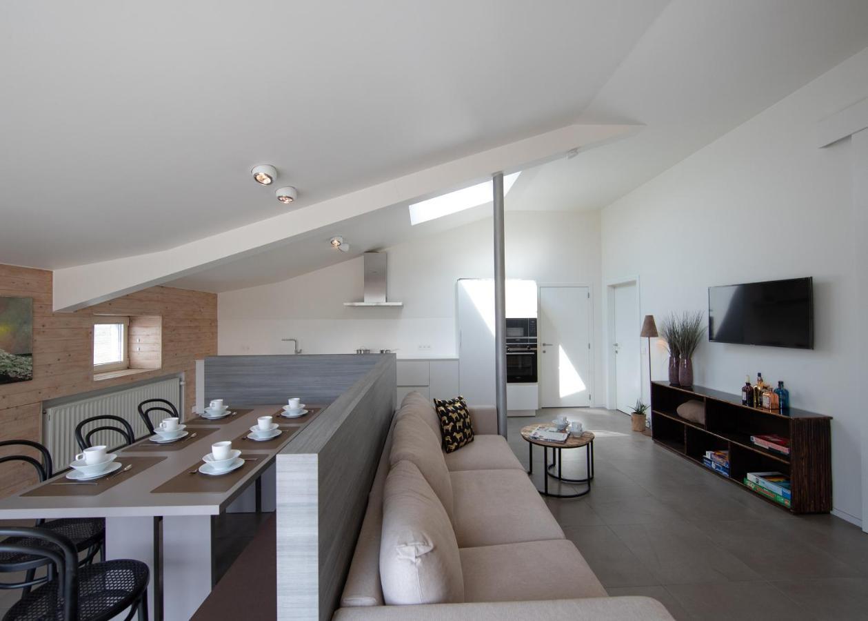 Landelijk Vakantiehuis In Diksmuide Met Een Tuin En Vijver 외부 사진